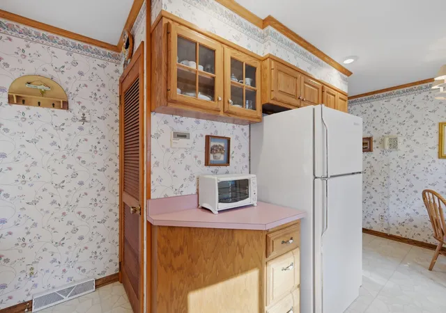 5th image of 23430 Arrow Dr, Bloomfield Twp, PA 16438 | MLS# 1767312