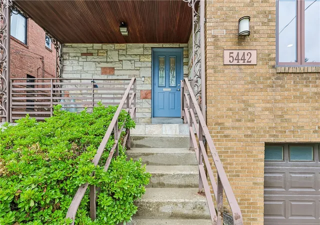 Photo 4 of Sale Pending at 5442 Beacon St, Squirrel Hill, PA 15217 | MLS# 1767076 | Listing updated on 2026-08-02