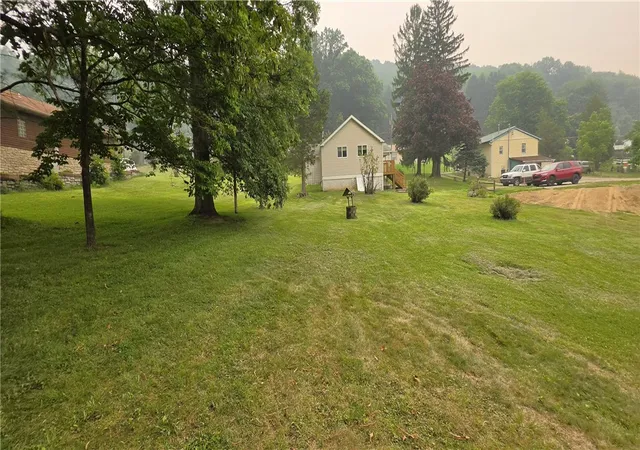 5th image of 354 N Ben Franklin Rd, White Twp, PA 15701 | MLS# 1767015