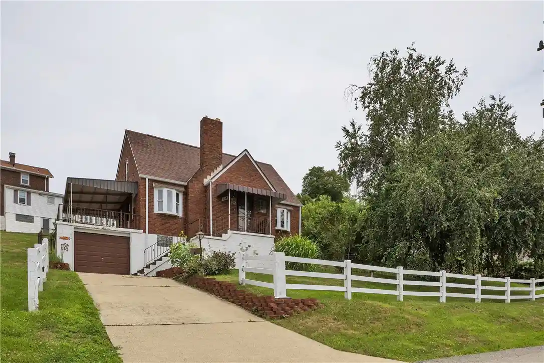 Photo 1 of Single family home for sale at 1119 Scorer St, Lincoln Place, PA 15207 | MLS# 1766801 | Listing updated on 2026-10-22