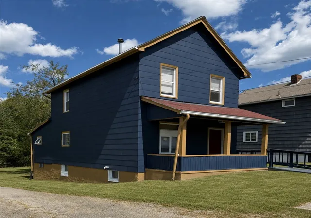 1st image of 912 Negley Street, Farrell, PA 16121 | MLS# 1767344