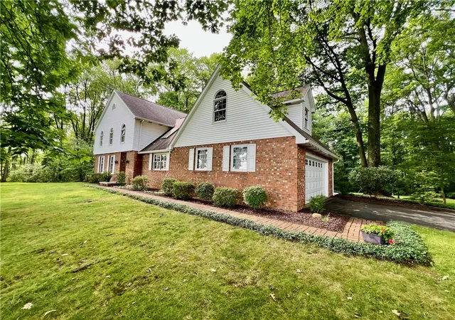 2nd image of 297 Lake Rd, Washington Twp, PA 16156 | MLS# 1767348