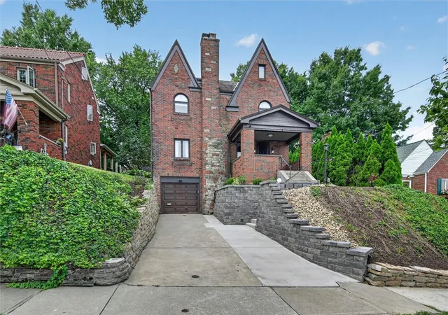 1st image of 529 Hillcrest Pl, Mt Lebanon, PA 15216 | MLS# 1767284