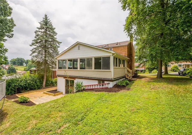 2nd image of 5385 California Avenue, Bethel Park, PA 15102 | MLS# 1767392
