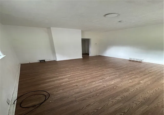 Photo 3 of Single family home for sale at 709 Fairview Ave, Mc Keesport, PA 15132 | MLS# 1766806 | Listing updated on 2026-07-30