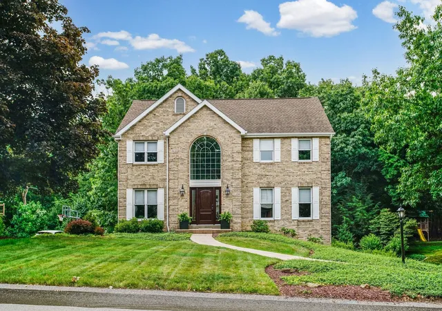 1st image of 622 Golden Ridge Court, Cranberry Twp, PA 16066 | MLS# 1767409