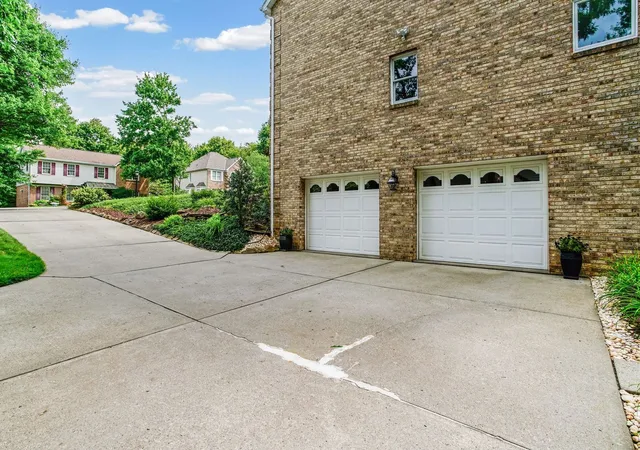 5th image of 622 Golden Ridge Court, Cranberry Twp, PA 16066 | MLS# 1767409