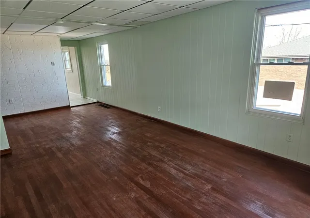 Photo 3 of Single family home for sale at 360 Edna St, East Mc Keesport, PA 15035 | MLS# 1767449 | Listing updated on 2026-08-02