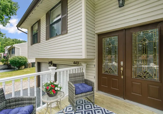 Photo 3 of Sale Pending at 443 Deerfield Dr, Cranberry Twp, PA 16066 | MLS# 1767479 | Listing updated on 2026-08-01