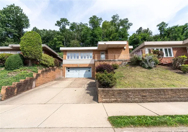 Photo 1 of Single family home for sale at 3018 Beechwood Blvd, Squirrel Hill, PA 15217 | MLS# 1767290 | Listing updated on 2026-07-30