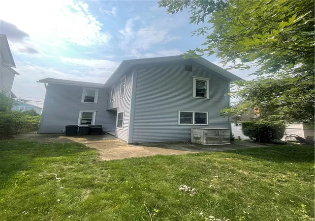 2nd image of 536 Adams St, Rochester, PA 15074 | MLS# 1767395