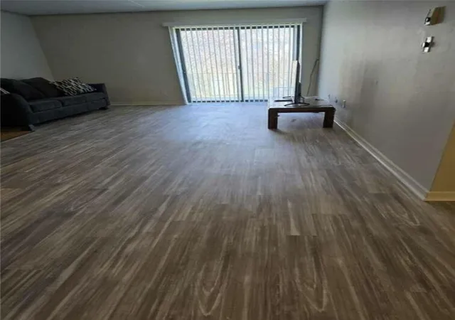 2nd image of 824 Forest Green Dr #824, Moon/crescent Twp, PA 15108 | MLS# 1766770