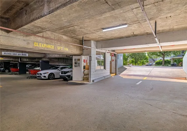 17th image of 750 Washington Road #409, Mt Lebanon, PA 15228 | MLS# 1767525