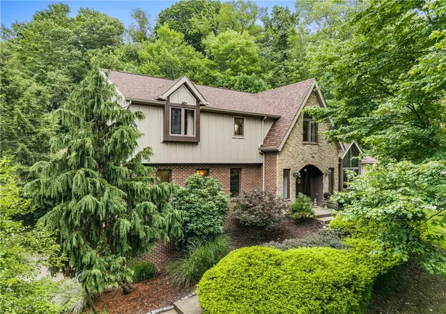 Photo 1 of Single family home for sale at 101 Park Ln, Murrysville, PA 15668 | MLS# 1767542 | Listing updated on 2026-08-03