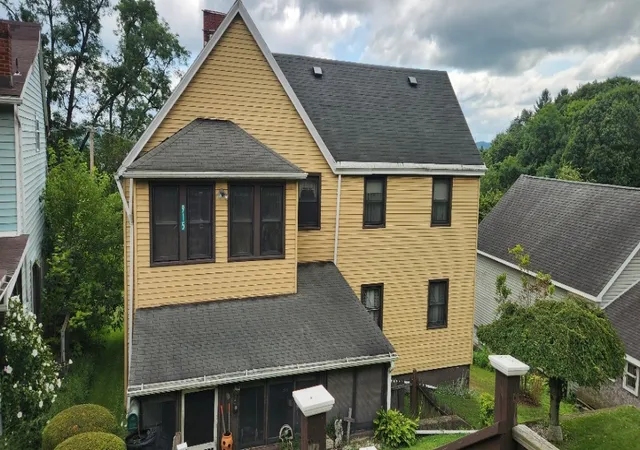2nd image of 915 Border Avenue, Ellwood City, PA 16117 | MLS# 1767566
