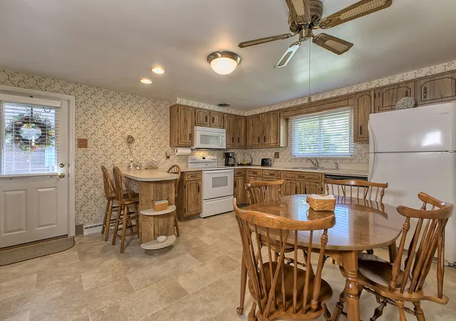4th image of 632 Pitcairn Avenue, Jeannette, PA 15644 | MLS# 1767585