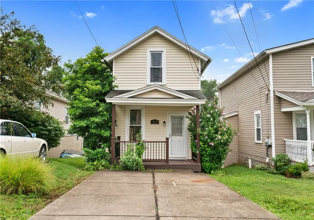 1st image of 421 Beaver St, Mars Boro, PA 16046 | MLS# 1767606