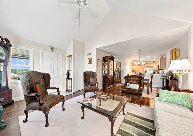 4th image of 108 Overview Dr, South Greensburg Boro, PA 15601 | MLS# 1767541