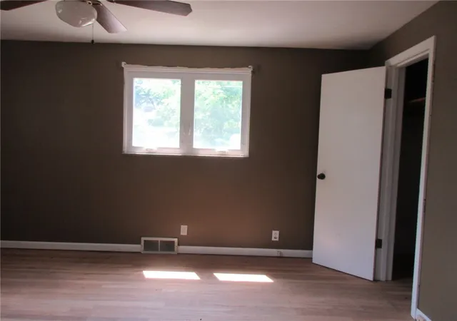 4th image of 955 Buena Vista St, Canton Twp, PA 15301 | MLS# 1767627