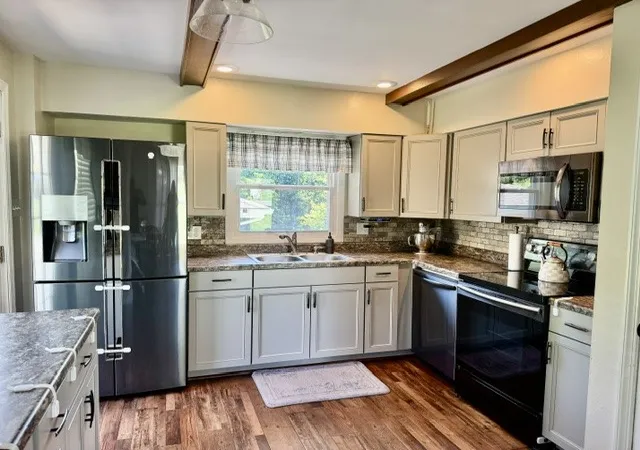 Photo 3 of Sale Pending at 138 Sharon Dr, Twp Of But Nw, PA 16001 | MLS# 1767575 | Listing updated on 2026-08-03