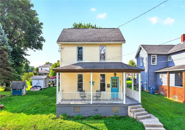 2nd image of 520 Garfield Ave, Scottdale, PA 15683 | MLS# 1767642