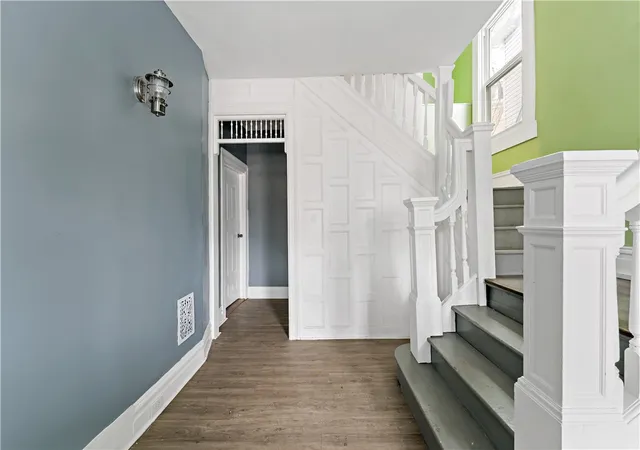 2nd image of 317 Kearsarge St, Mt Washington, PA 15211 | MLS# 1767447