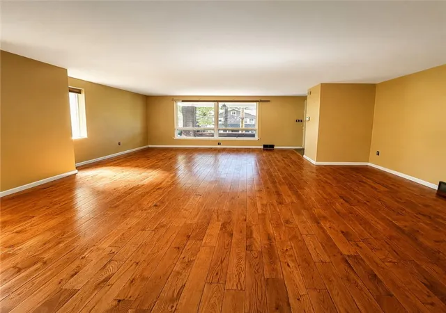 Photo 3 of House for sale at 5713 Pocusset St, Squirrel Hill, PA 15217 | MLS# 1767674 | Listing updated on 2026-08-02