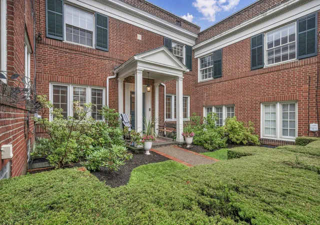 1st image of 928 Bellefonte St, Shadyside, PA 15232 | MLS# 1767684