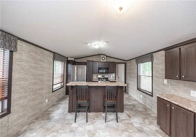 5th image of 120 Woodview Dr, Middlesex Twp, PA 16059 | MLS# 1766950