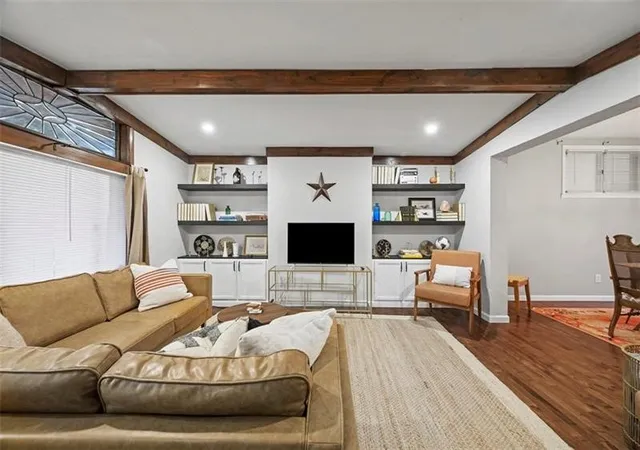 5th image of 42 Beltzhoover Avenue, Mt Washington, PA 15210 | MLS# 1767699