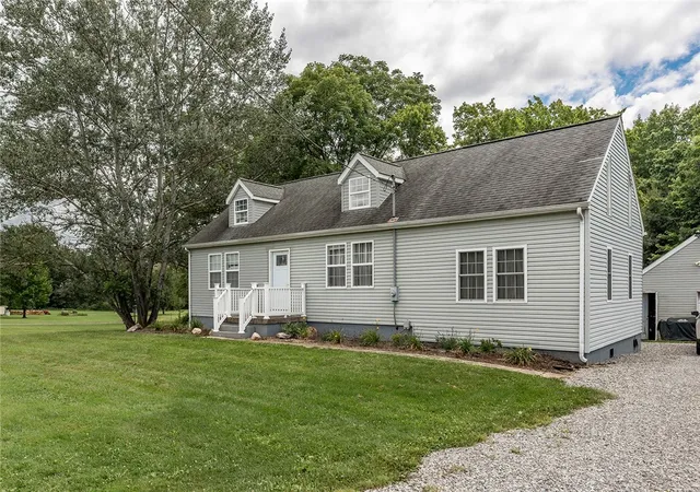 Photo 3 of Single family home for sale at 2739 Leesburg Volant Rd, Springfield Twp, PA 16156 | MLS# 1767644 | Listing updated on 2026-09-19