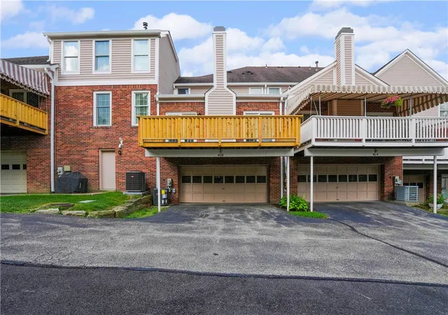 37th image of 402 Royal Ct, Mt Lebanon, PA 15234 | MLS# 1767671