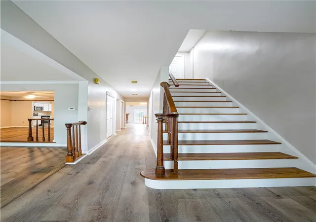 4th image of 402 Royal Ct, Mt Lebanon, PA 15234 | MLS# 1767671