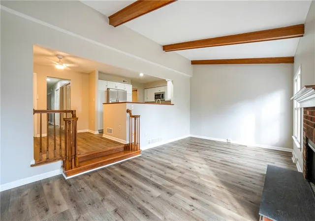 5th image of 402 Royal Ct, Mt Lebanon, PA 15234 | MLS# 1767671