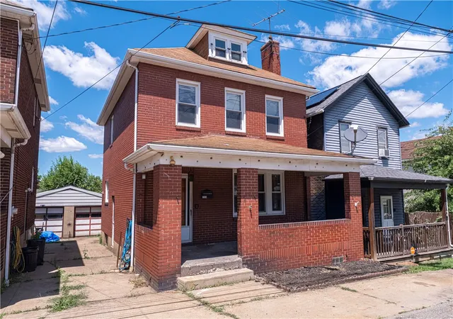 2nd image of 1126 Karl Ave, Duquesne, PA 15110 | MLS# 1767441