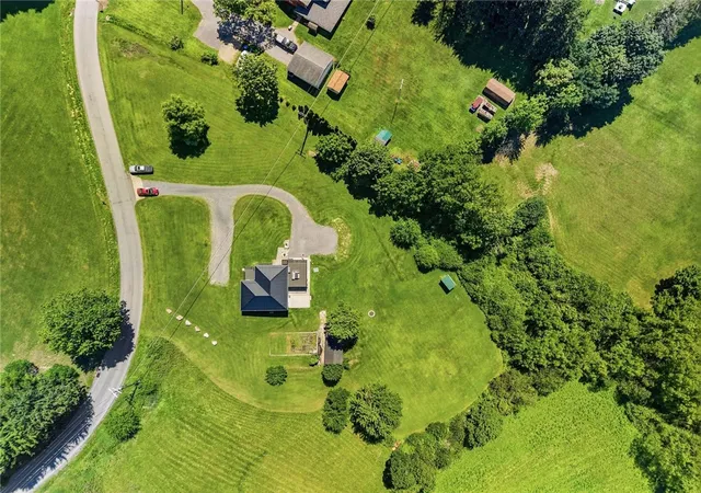 Photo 3 of Single family home for sale at 482 Browns Hl Rd, Middlesex Twp, PA 16059 | MLS# 1767694 | Listing updated on 2026-08-04