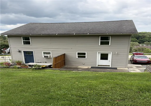 2nd image of 195 Luxor School Rd, Hempfield Twp, PA 15601 | MLS# 1767750