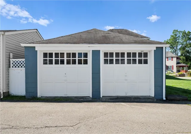 28th image of 629 Grandview Ave, Clairton, PA 15025 | MLS# 1767480