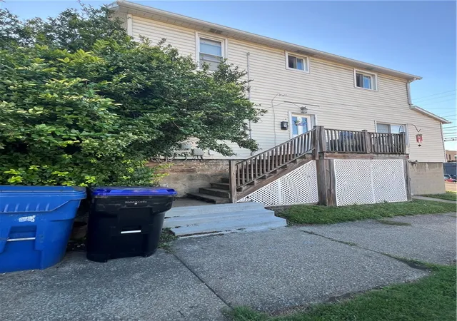 4th image of 316 9th St, Ellwood City, PA 16117 | MLS# 1767763