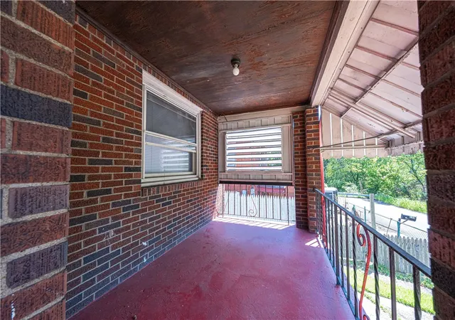 3rd image of 127 Waddell Ave, Clairton, PA 15025 | MLS# 1767574