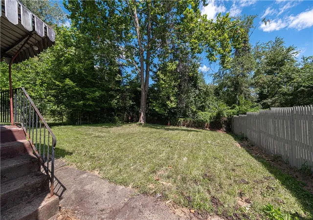 4th image of 127 Waddell Ave, Clairton, PA 15025 | MLS# 1767574