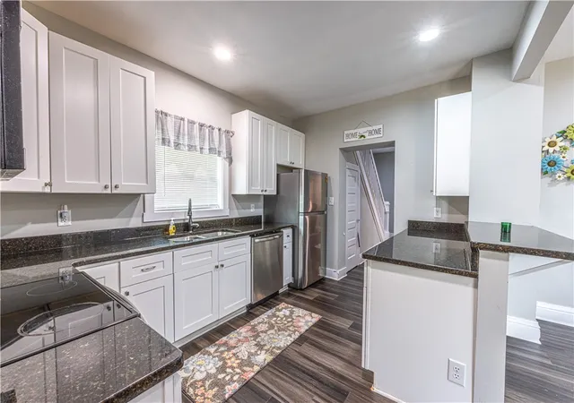 Photo 3 of Single family home for sale at 25 Vernon St, South Union Twp, PA 15401 | MLS# 1767721 | Listing updated on 2026-08-03
