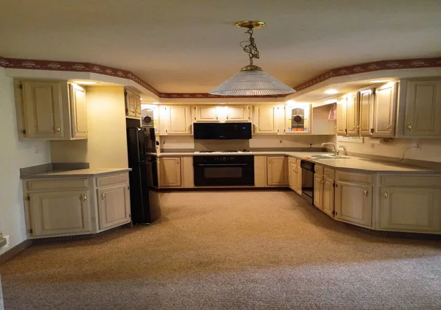 Photo 3 of Single family home for sale at 712 Tidball Ave, Grove City Boro, PA 16127 | MLS# 1767788 | Listing updated on 2026-08-02