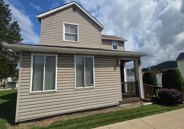 1st image of 203 Indiana Avenue, Avonmore, PA 15618 | MLS# 1767791