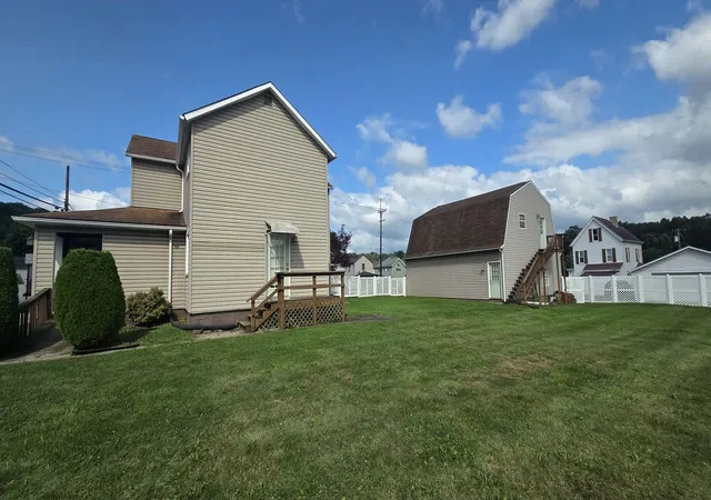 4th image of 203 Indiana Avenue, Avonmore, PA 15618 | MLS# 1767791