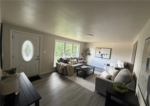 Photo 4 of Single family home for sale at 149 Eastminster Dr, Verona, PA 15147 | MLS# 1767506 | Listing updated on 2026-08-01