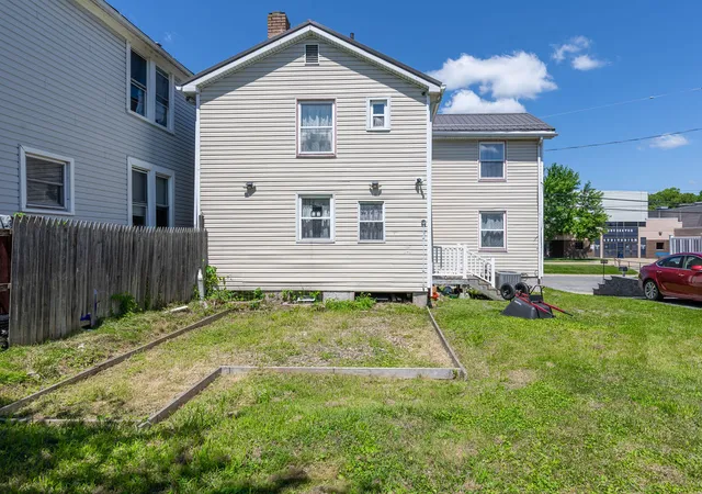 4th image of 527 Reno St, Rochester, PA 15074 | MLS# 1767795