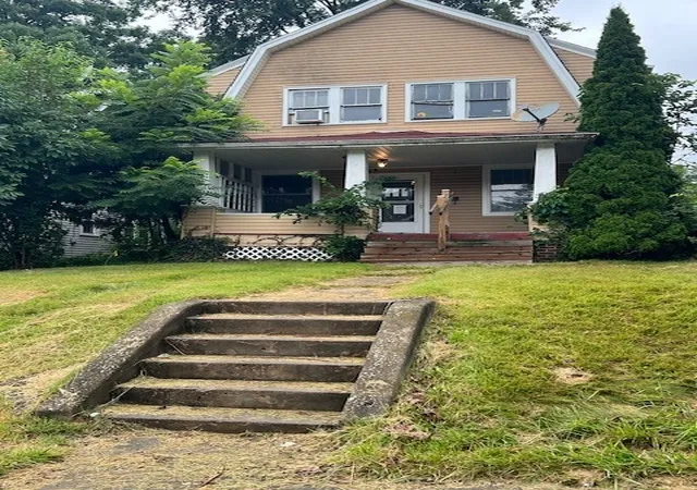 Photo 1 of Single family home for sale at 315 Norwood Ave, New Castle, PA 16105 | MLS# 1767802 | Listing updated on 2026-08-01