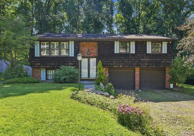 Photo 2 of Single family home for sale at 3652 Forbes Trl Dr, Murrysville, PA 15668 | MLS# 1767804 | Listing updated on 2026-08-02