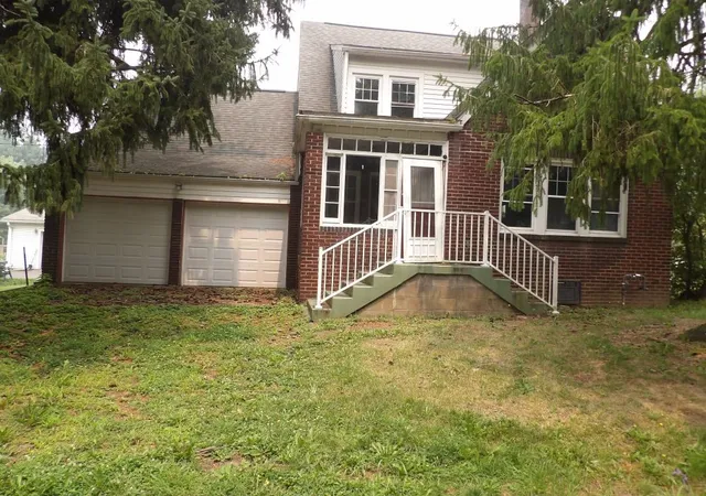 16th image of 110 S Oakdale, Hermitage, PA 16148 | MLS# 1767834